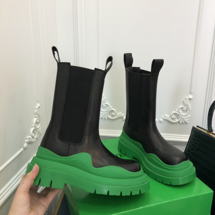 Bo*te*ga ve*ne*ta chelsea tire leather high boot