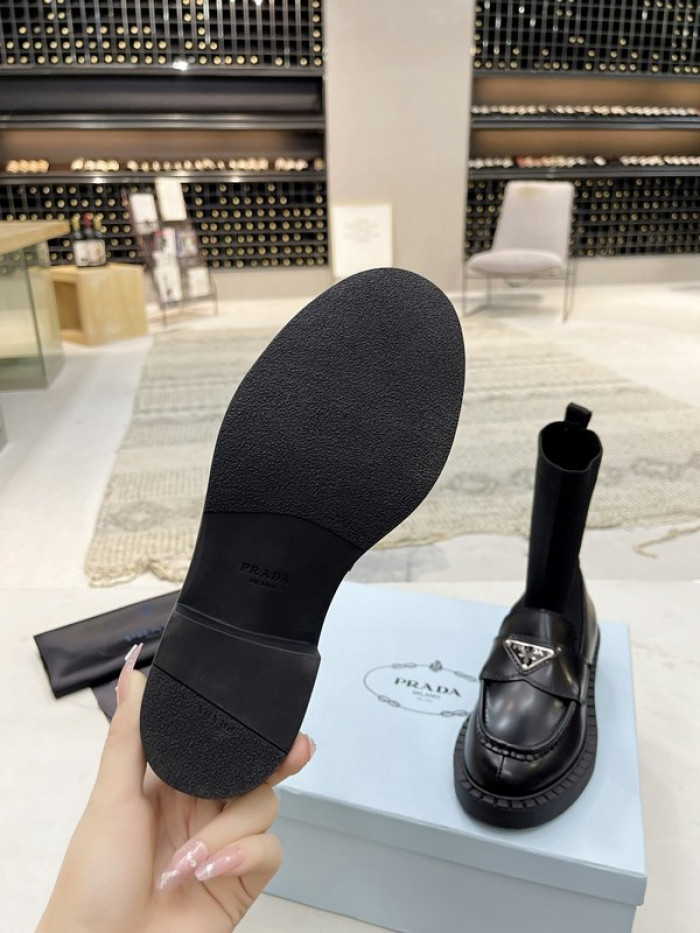 Pra*a boots